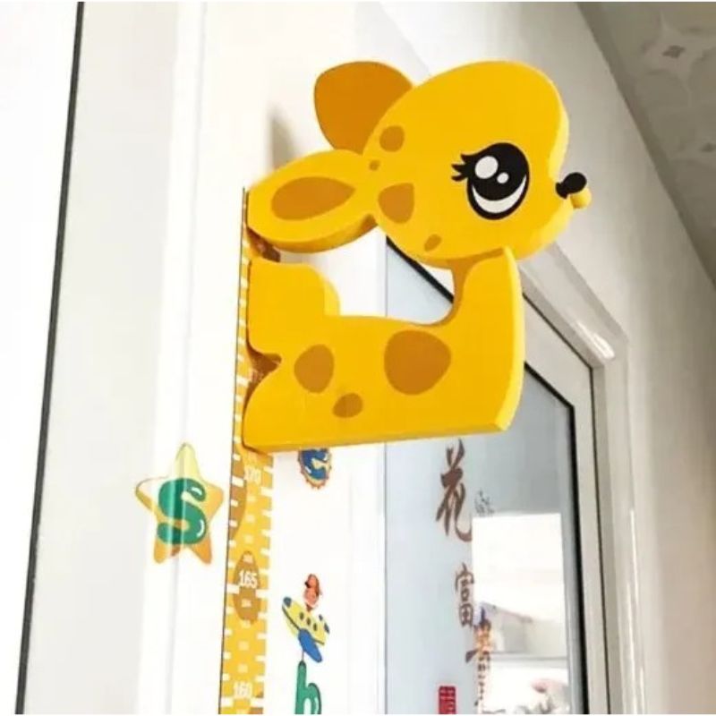 Toise-cerf-jaune-porte