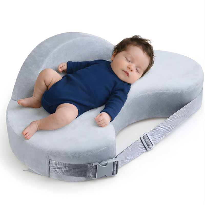 Coussin Allaitement Mémoria bébé dessus