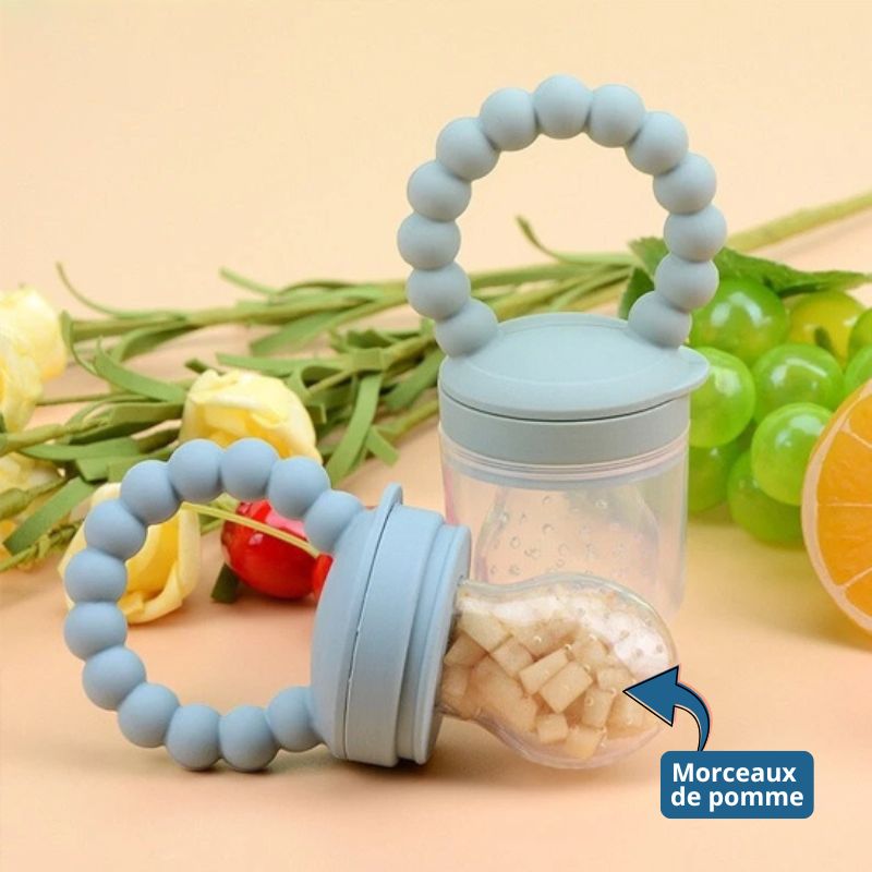 Grignoteuse-pour-bebe-morceaux-de-pomme