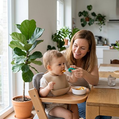 Couvert pour bebe​ miniLiora avec maman