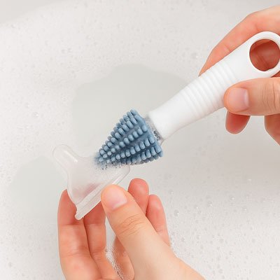 goupillon-biberon-tinybrush-petite-brosse